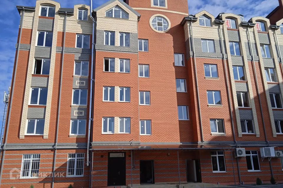 3 д владикавказ. ЖК Ильинка 2 Владикавказ. Курсантов Кировцев 15 д Владикавказ. Квартира с балконом Владикавказ