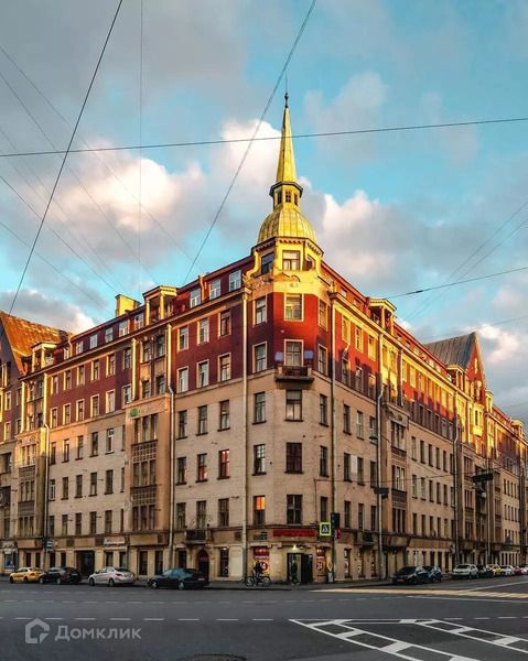 Продаётся 8-комнатная квартира, 159 м²
