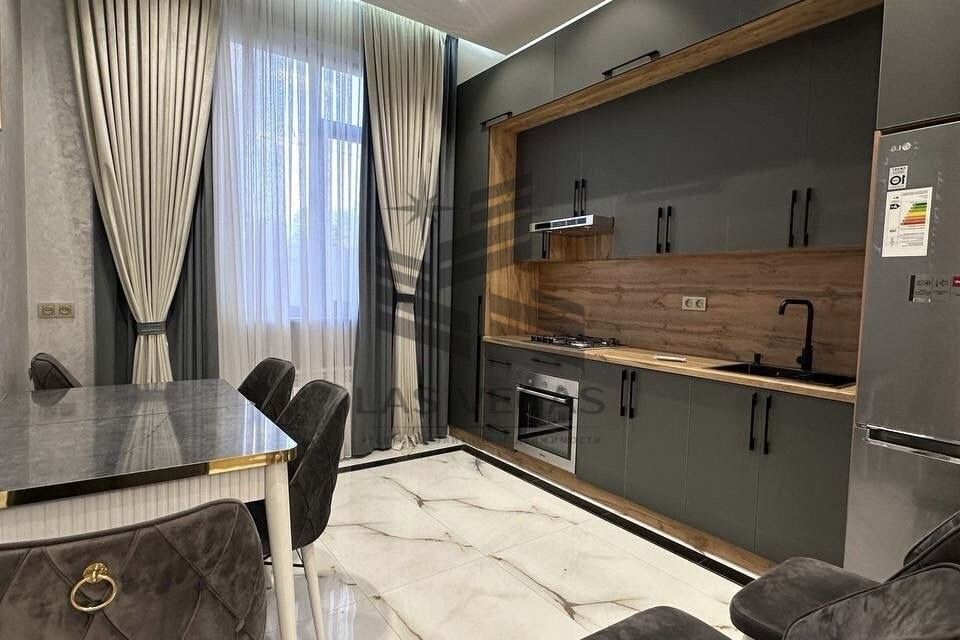 Сдаётся 1-комнатная квартира, 50 м²