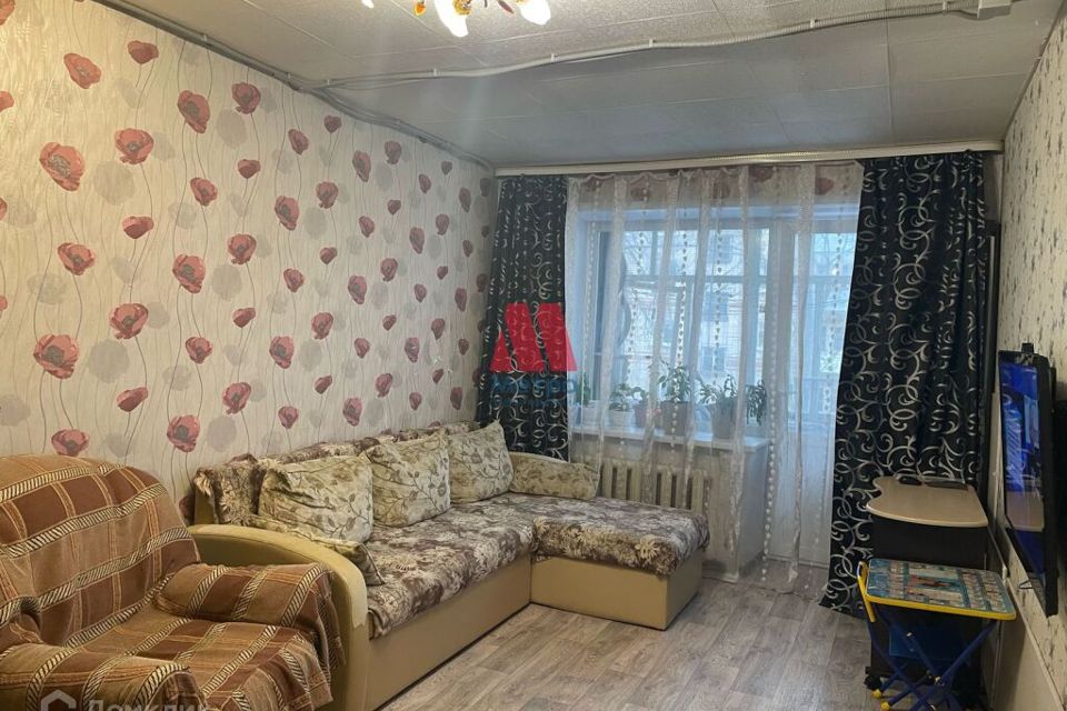 Продаётся 3-комнатная квартира, 57.2 м²