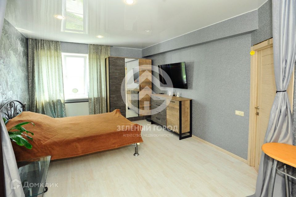 Продаётся 1-комнатная квартира, 43.6 м²