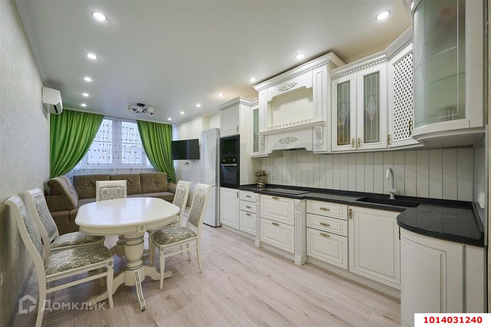 Продаётся 2-комнатная квартира, 70 м²