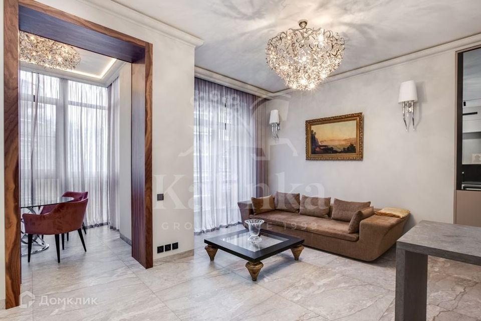 Продаётся 3-комнатная квартира, 100 м²