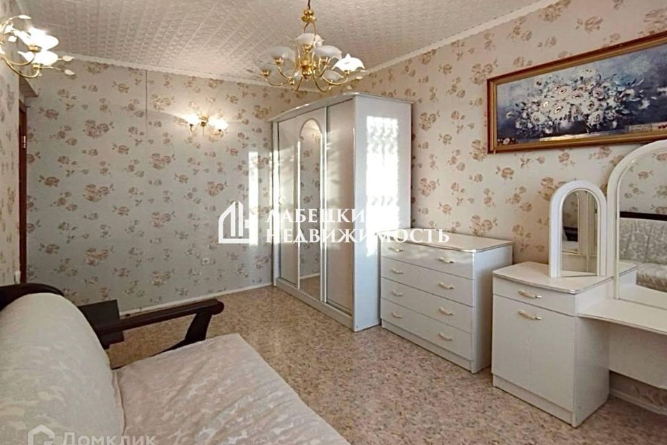 Продаётся 3-комнатная квартира, 64.8 м²