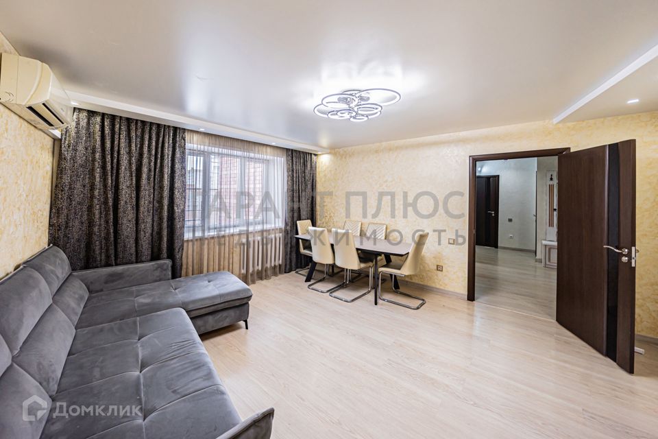 Сдаётся 2-комнатная квартира, 71.3 м²