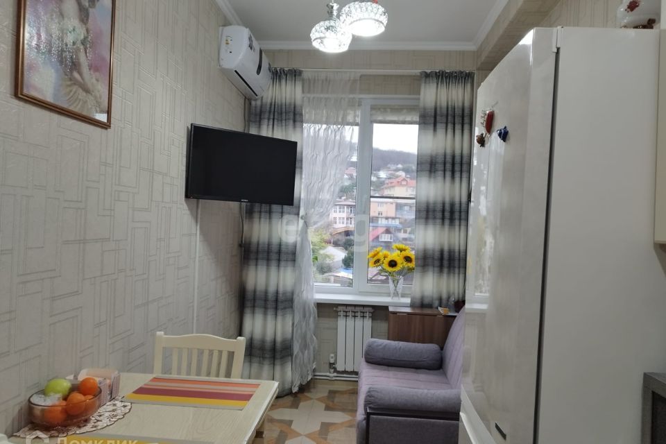 Продаётся 1-комнатная квартира, 35.3 м²