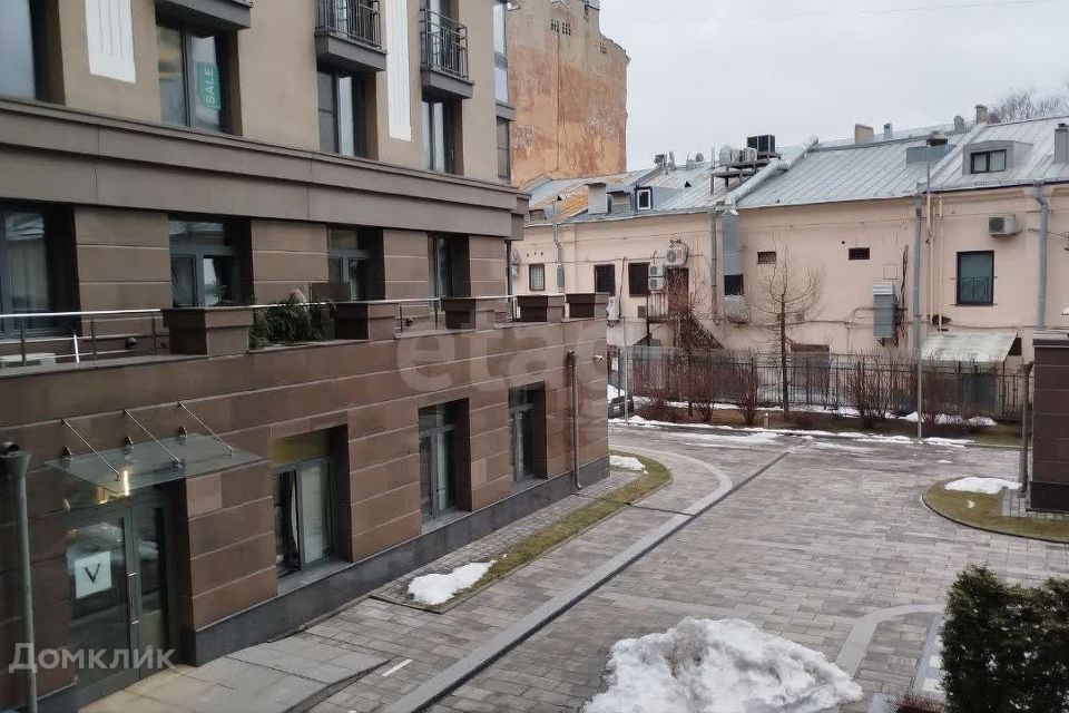 Продаётся 1-комнатная квартира, 53.2 м²