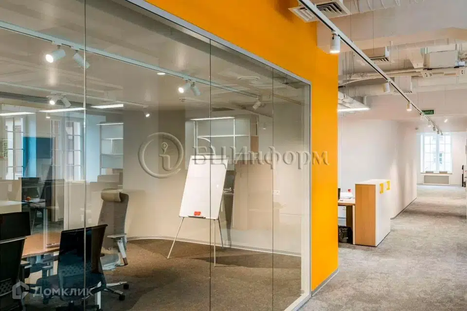 Сдаётся офис, 691.8 м²
