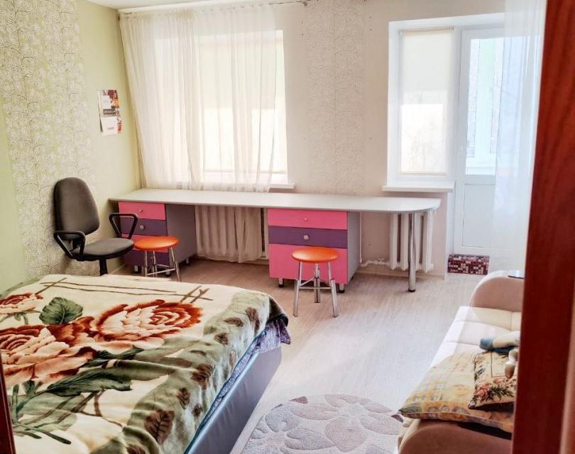 Продаётся 4-комнатная квартира, 94.4 м²