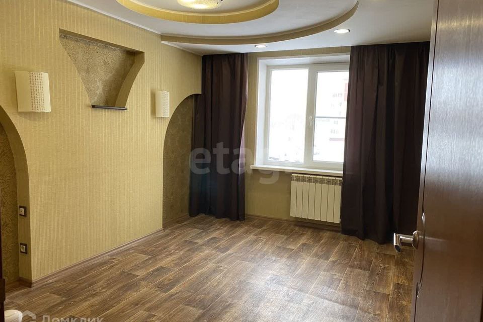 Продаётся 3-комнатная квартира, 67.9 м²