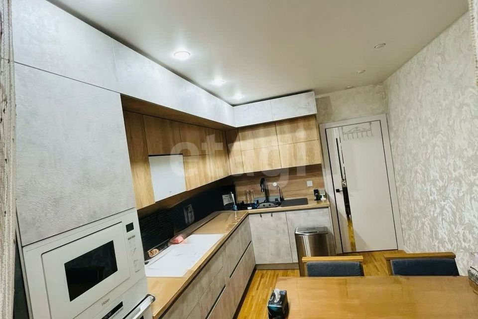 Продаётся 3-комнатная квартира, 66.9 м²
