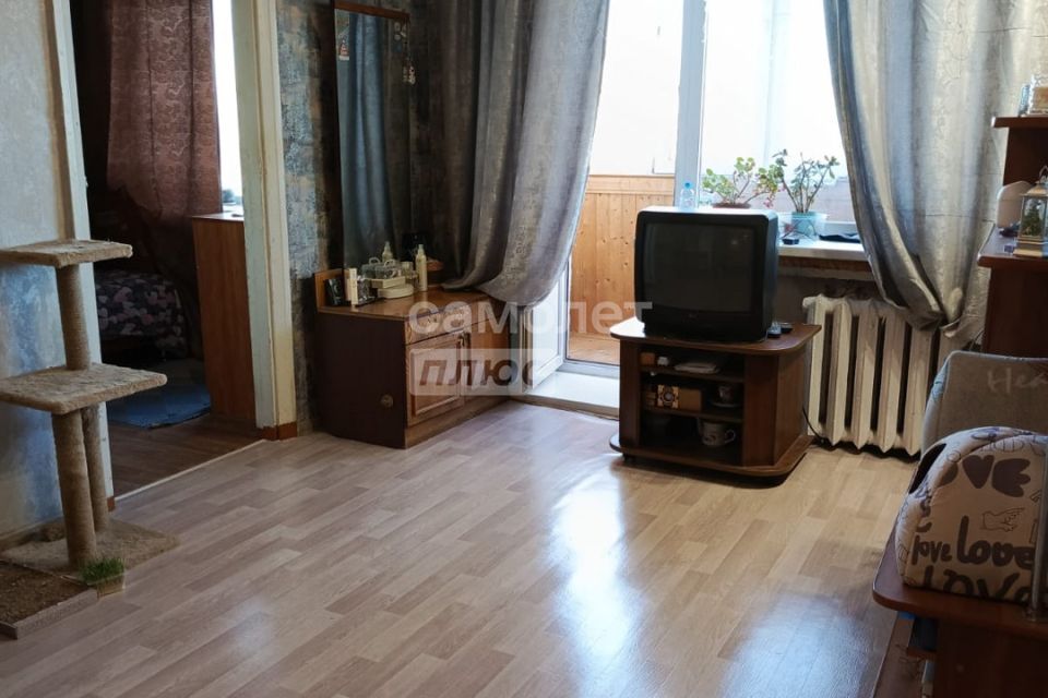 Продаётся 2-комнатная квартира, 41.8 м²
