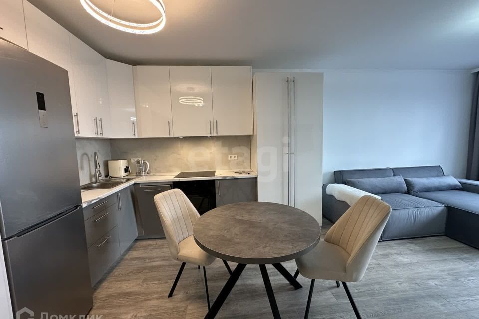 Сдаётся 1-комнатная квартира, 43 м²