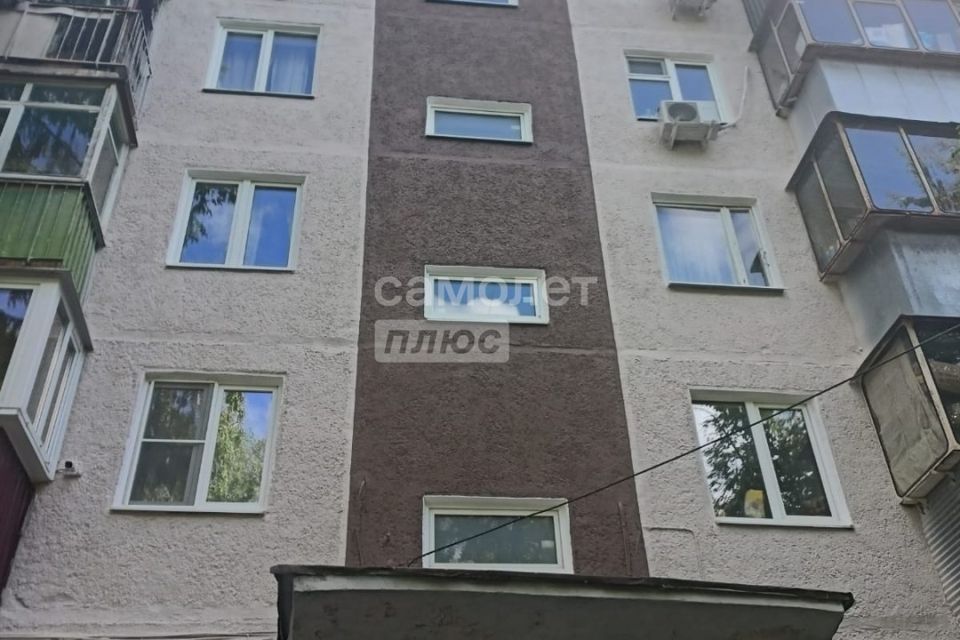 Продаётся 3-комнатная квартира, 47.5 м²