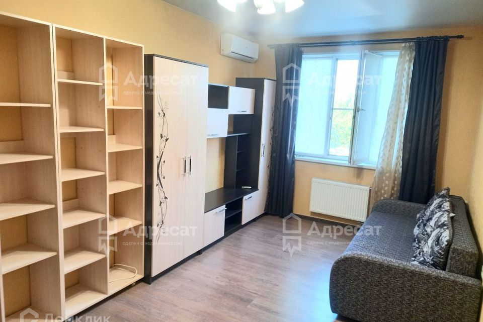 Продаётся 1-комнатная квартира, 43.8 м²