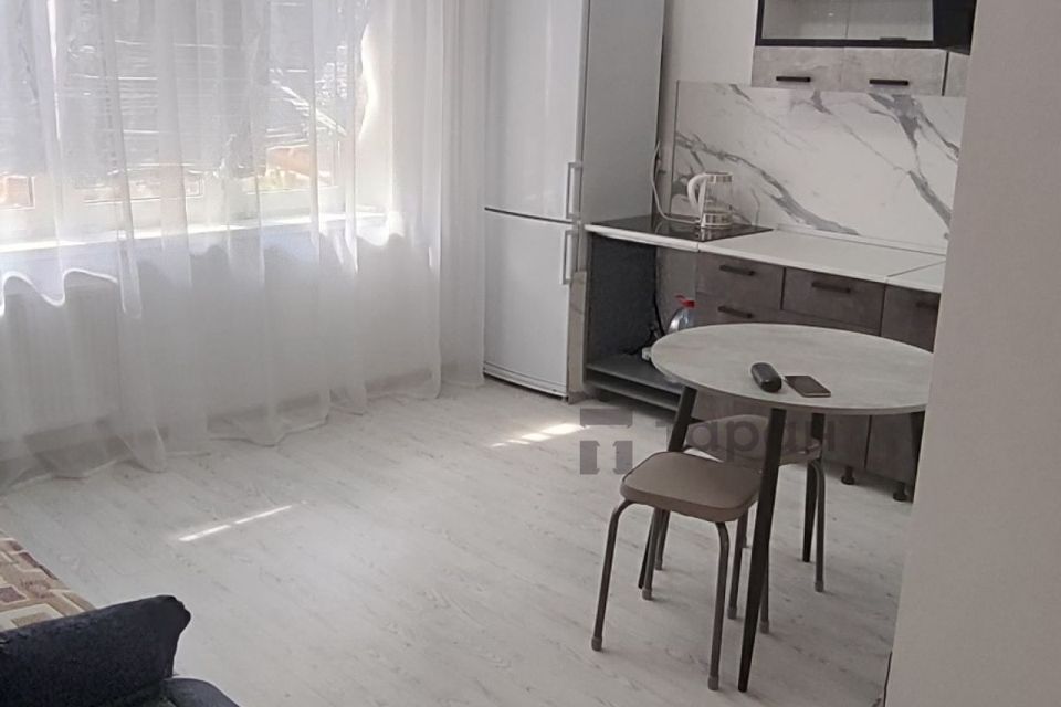 Сдаётся 2-комнатная квартира, 42 м²