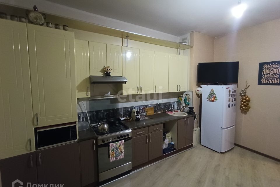 Продаётся 2-комнатная квартира, 56.8 м²