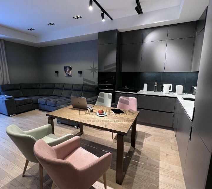 Сдаётся 3-комнатная квартира, 76.7 м²