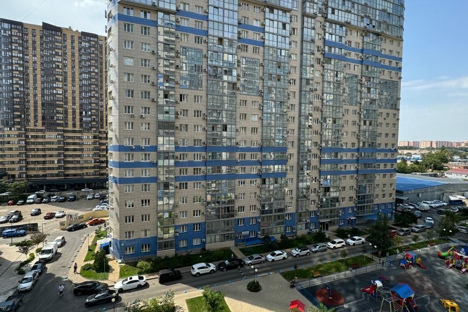 Продаётся 3-комнатная квартира, 96.4 м²