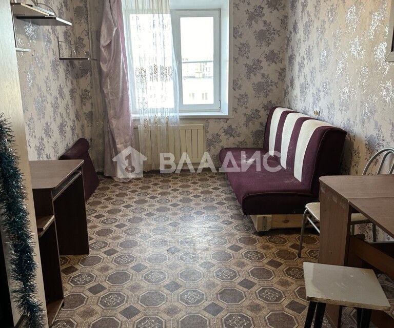 Продаётся комната в 5-комн. квартире, 12.9 м²