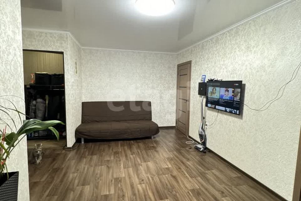 Продаётся 3-комнатная квартира, 48 м²