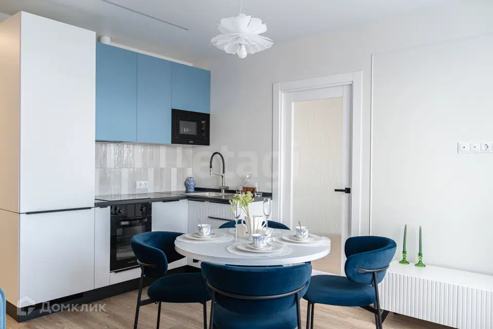 Продаётся 2-комнатная квартира, 55.7 м²