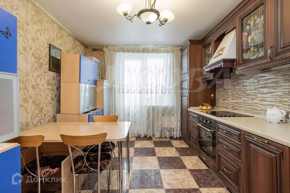 Продаётся 2-комнатная квартира, 75.5 м²