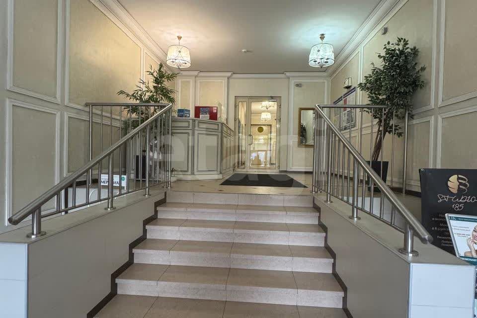 Продаётся 2-комнатная квартира, 70.7 м²