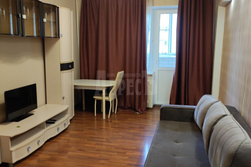 Сдаётся 2-комнатная квартира, 70 м²