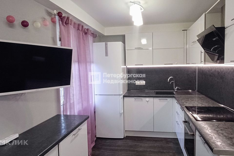 Продаётся 2-комнатная квартира, 57.5 м²
