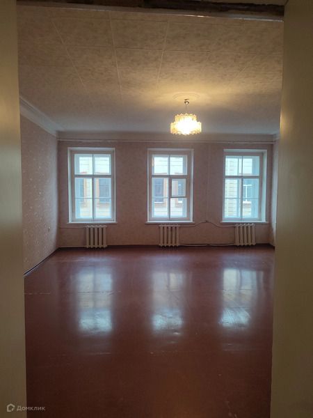 Продаётся 3-комнатная квартира, 117.8 м²