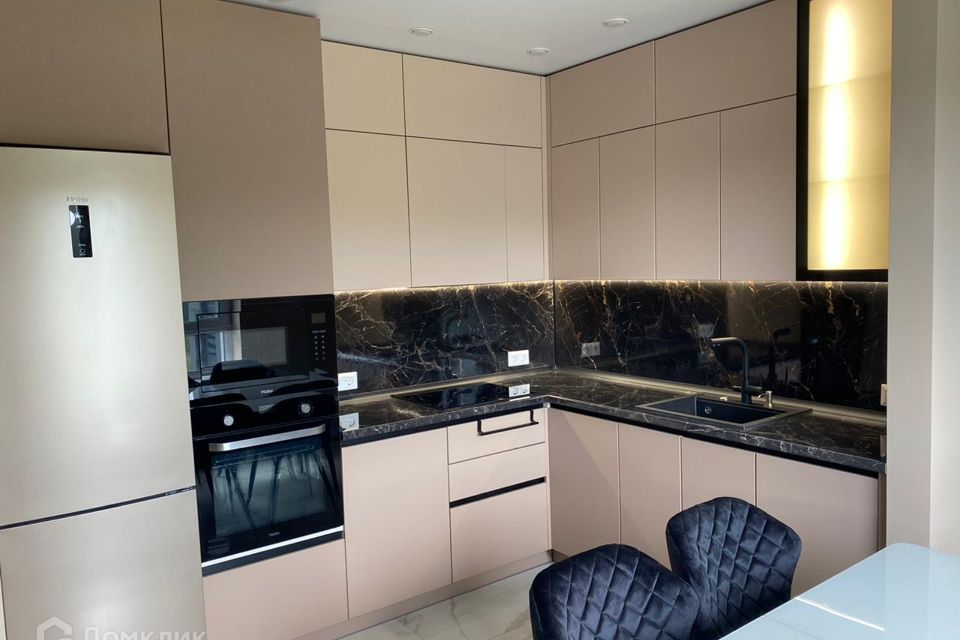 Сдаётся 2-комнатная квартира, 62 м²