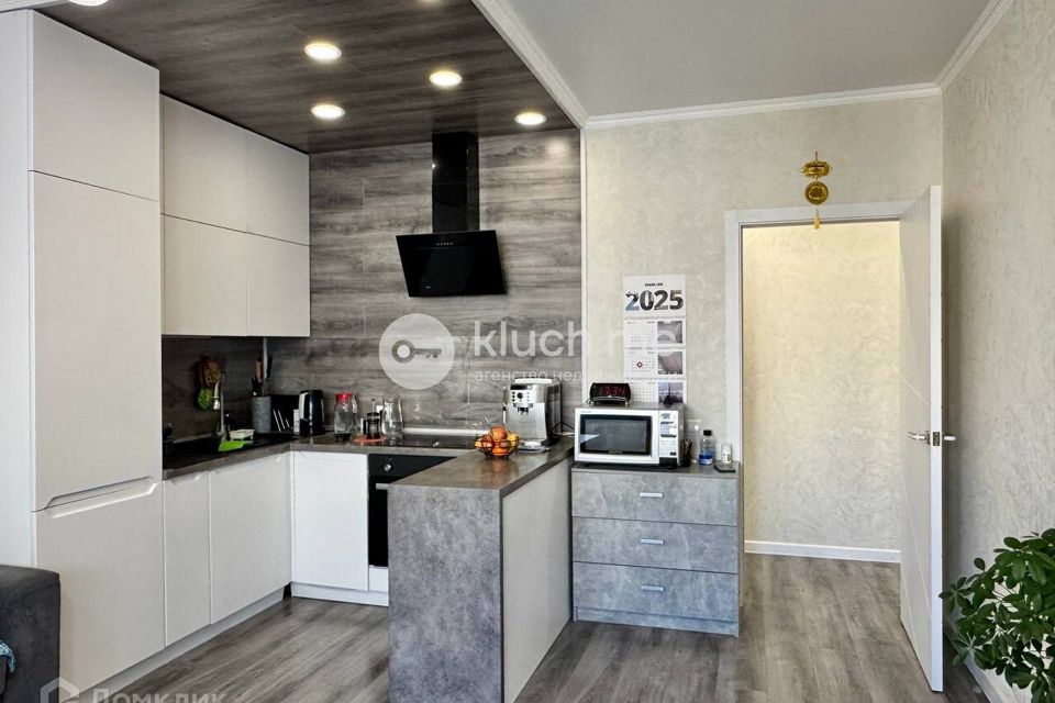 Продаётся 2-комнатная квартира, 69.5 м²