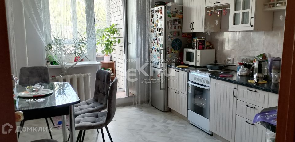 Продаётся 4-комнатная квартира, 81.7 м²