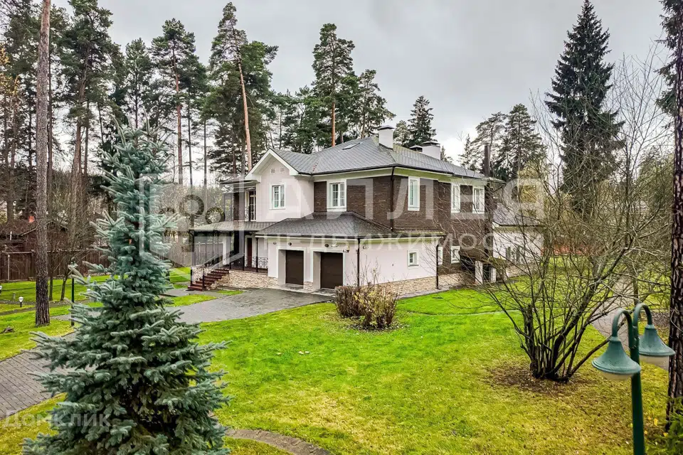 Продаётся 2-этажный дом, 595 м²