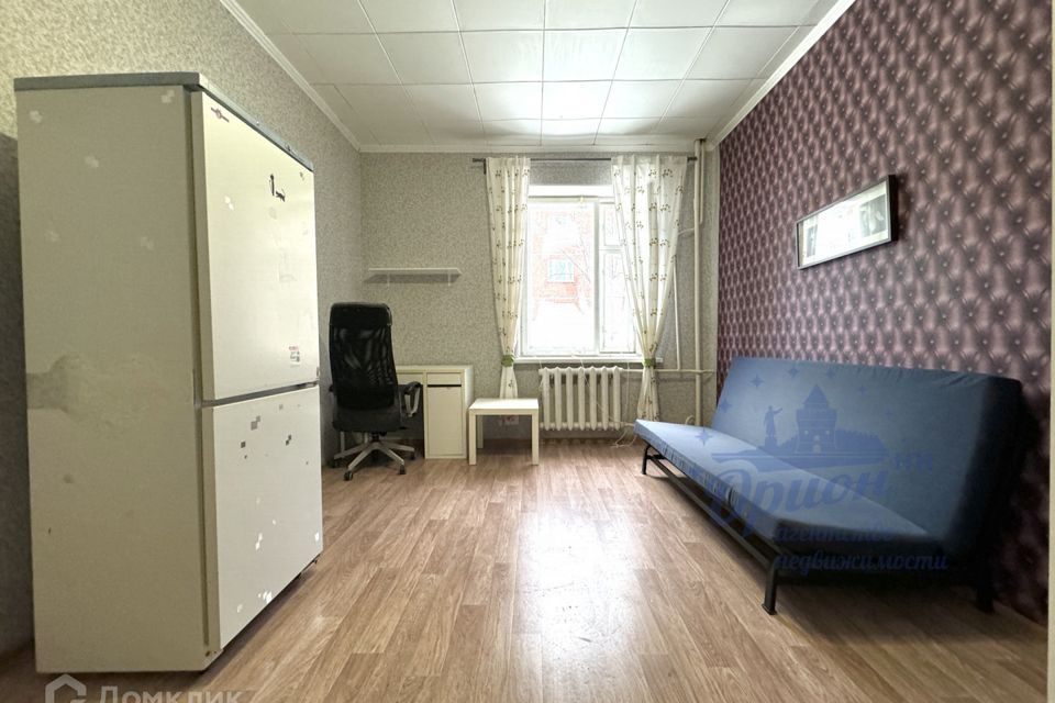 Продаётся комната в 6-комн. квартире, 15.2 м²