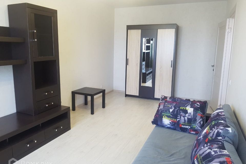Продаётся 1-комнатная квартира, 38 м²