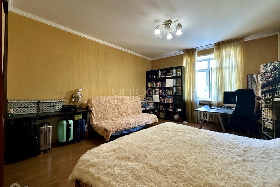 Продаётся комната в 2-комн. квартире, 40.72 м²