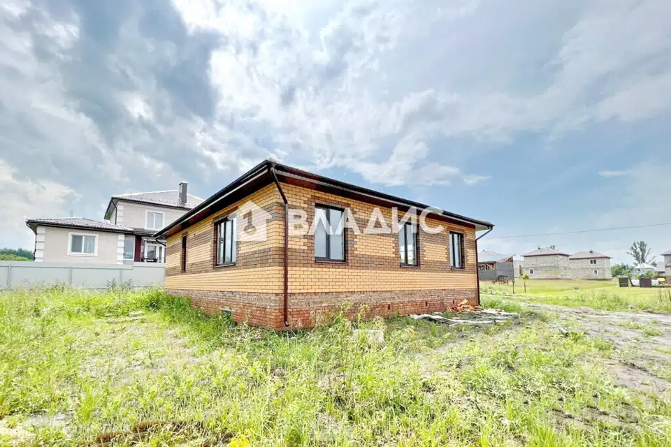 Продаётся 1-этажный дом, 100 м²