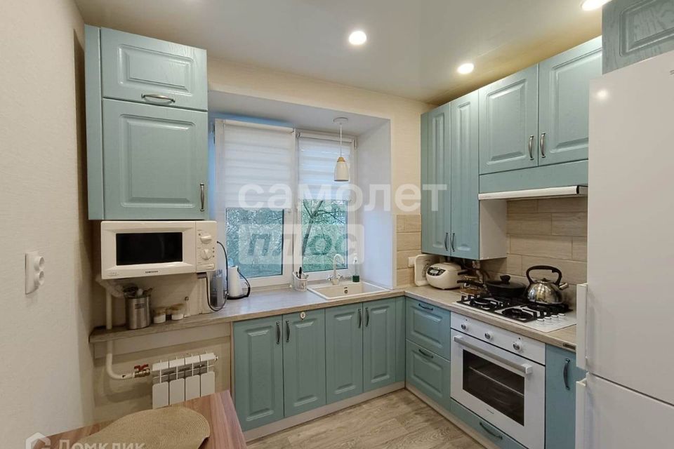 Продаётся 3-комнатная квартира, 51.6 м²