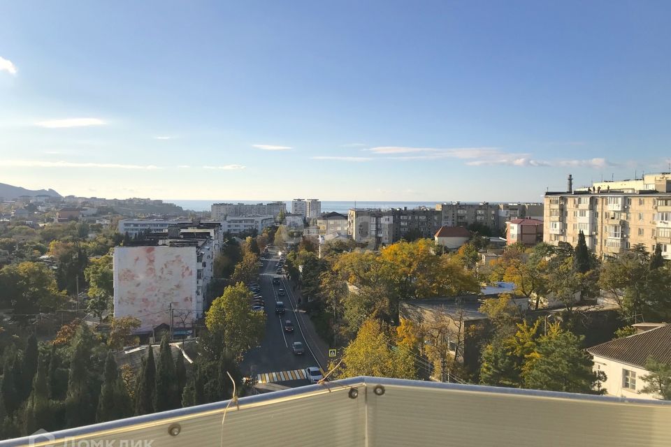 Продаётся 3-комнатная квартира, 130.7 м²