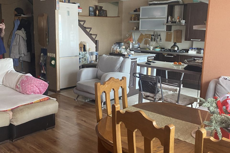 Продаётся 5-комнатная квартира, 125.9 м²