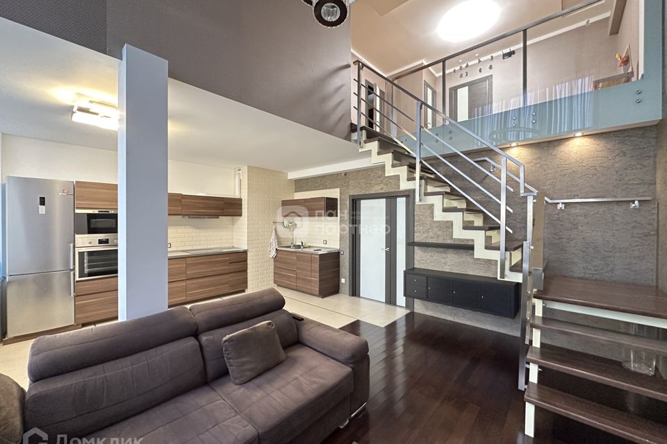 Продаётся 2-комнатная квартира, 100 м²