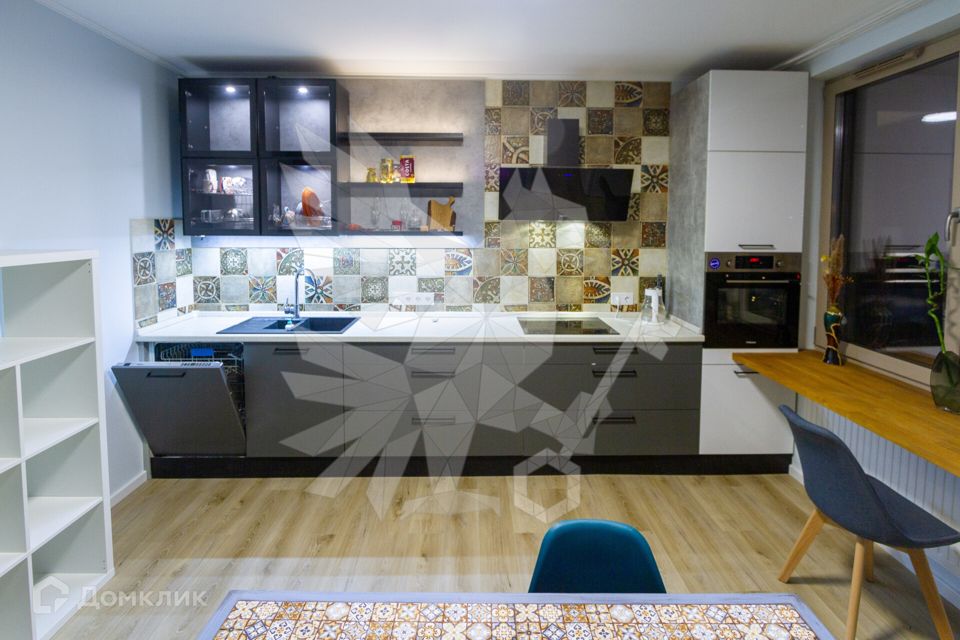 Продаётся 1-комнатная квартира, 42.4 м²