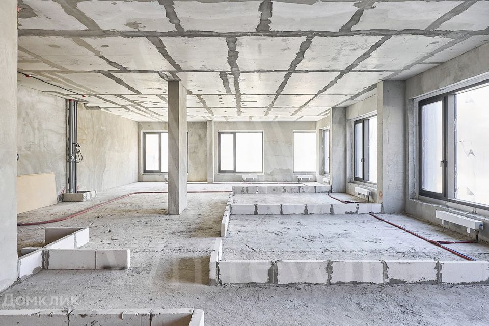 Продаётся 4-комнатная квартира, 150 м²