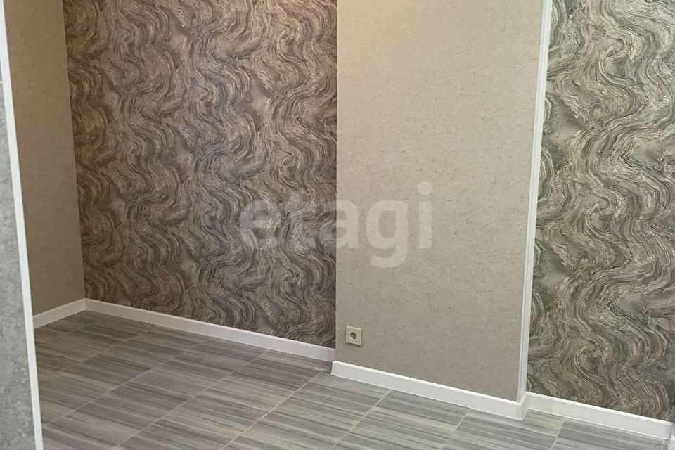 Продаётся 1-комнатная квартира, 41.5 м²