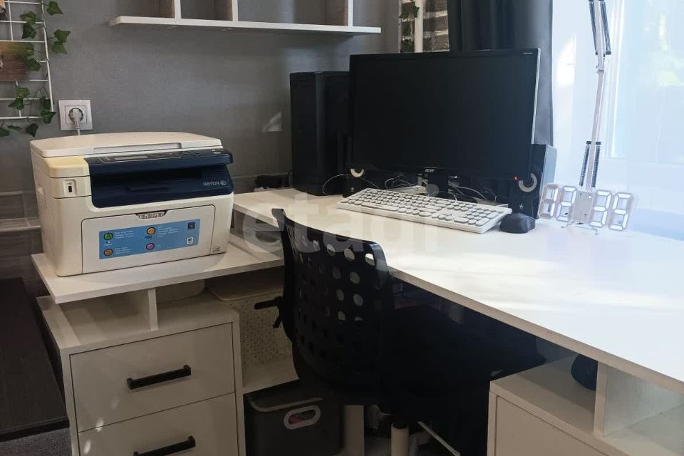 Продаётся комната в 6-комн. квартире, 12.9 м²