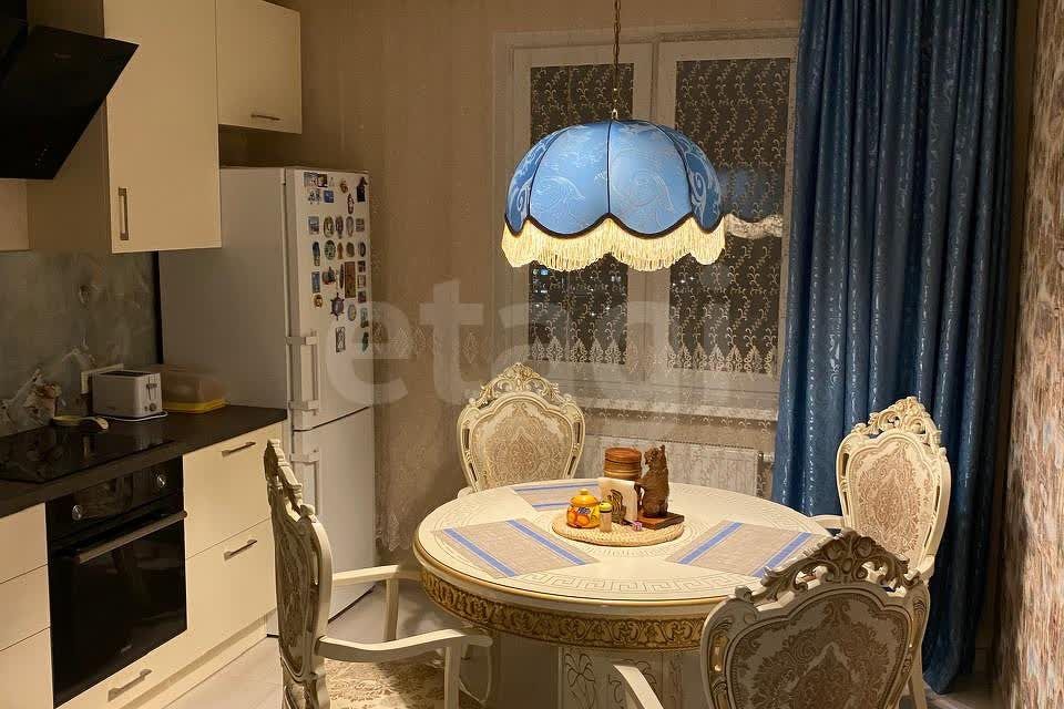 Продаётся 1-комнатная квартира, 37.9 м²