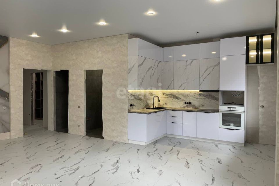 Продаётся 3-комнатная квартира, 72.4 м²