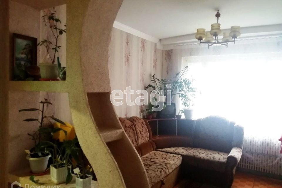 Продаётся 4-комнатная квартира, 72.6 м²